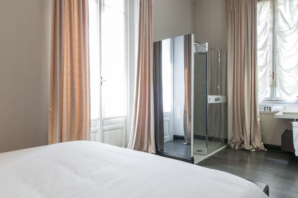 Milan Royal Suites - Centro Cadorna Δωμάτιο φωτογραφία