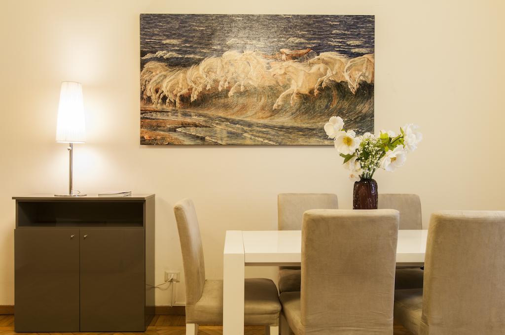 Milan Royal Suites - Centro Cadorna Δωμάτιο φωτογραφία